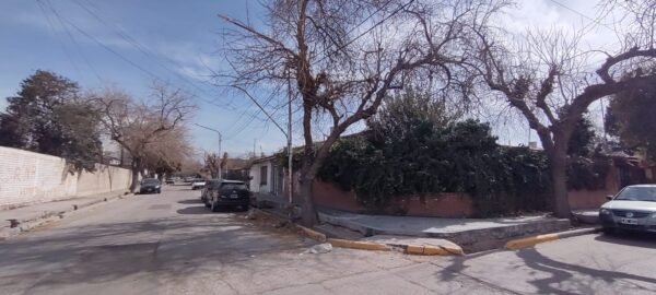 ZEBALLOS Vende ÚNICO: Lote esquina B° Aeronáutico, Las Heras.US$20,000