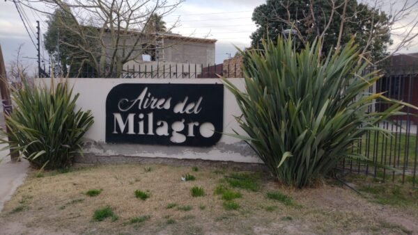 Zeballos VENDE Lotes en Barrio privado Aires del Milagro.US$12,500