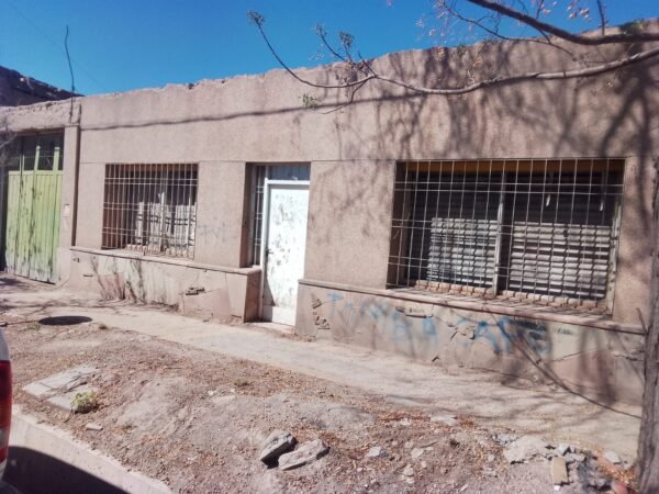 Zeballos VENDE LOTE 700m2+PROYECTO, Dorrego, Guaymallén. U$D140.000 - Image 3