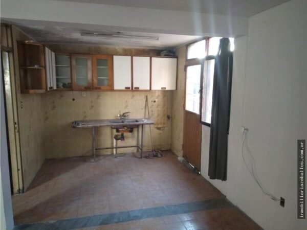 ¡ZEBALLOS VENDE! CASA EN CALLE CHACABUCO DE CIUDAD (Mat 134- Mat 135)US$55,000 - Image 5