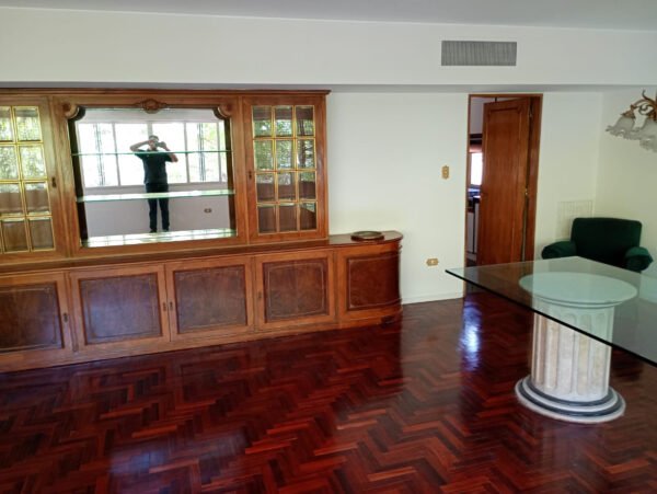 Alquiler departamento 3 habitaciones, Ciudad. U$S1600
