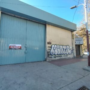 ZEBALLOS Ofrece en ALQUILER GALPÓN,Lisandro Moyano,Las Heras. $1.000.000