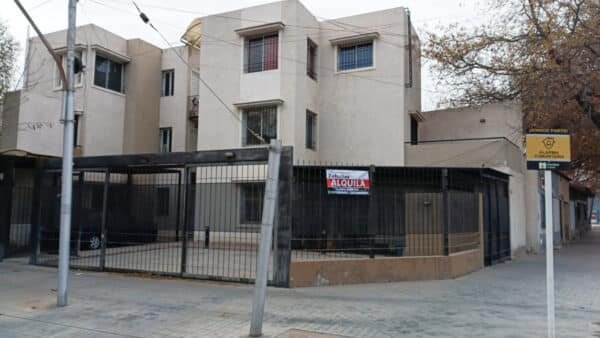 ZEBALLOS Ofrece en ALQUILER Departamento, Cuarta Sección, Capital.$350.000