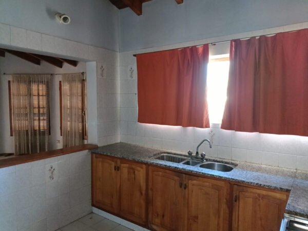 Zeballos Ofrece en Alquiler dos casas juntas, Chacras de Coria, Luján, Mendoza.$1.200.000 - Image 7