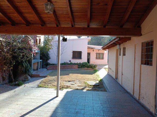 Zeballos Ofrece en Alquiler dos casas juntas, Chacras de Coria, Luján, Mendoza.$1.200.000 - Image 11