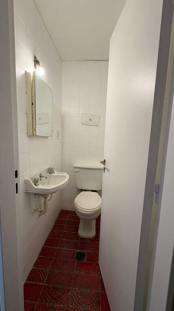 ZEBALLOS Ofrece en ALQUILER Departamento, Capital, Mendoza. $800.000 sin cochera. $850.000 con cochera. - Image 4