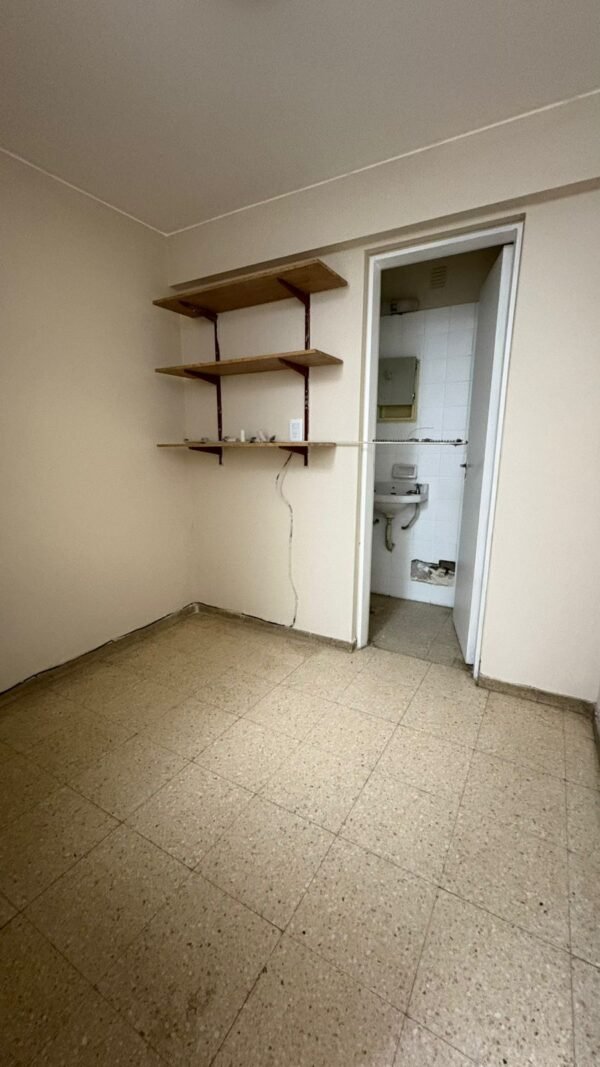 ZEBALLOS Ofrece en ALQUILER Departamento, Capital, Mendoza. $800.000 sin cochera. $850.000 con cochera. - Image 9