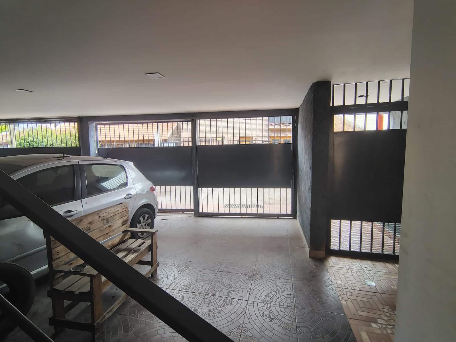 Alquiler Departamento de 3 dormitorios,cochera,Planta Alta,Las Heras.$450.000. - Image 2