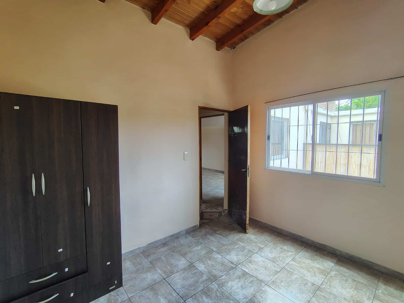 Alquiler Departamento de 3 dormitorios,cochera,Planta Alta,Las Heras.$450.000. - Image 5