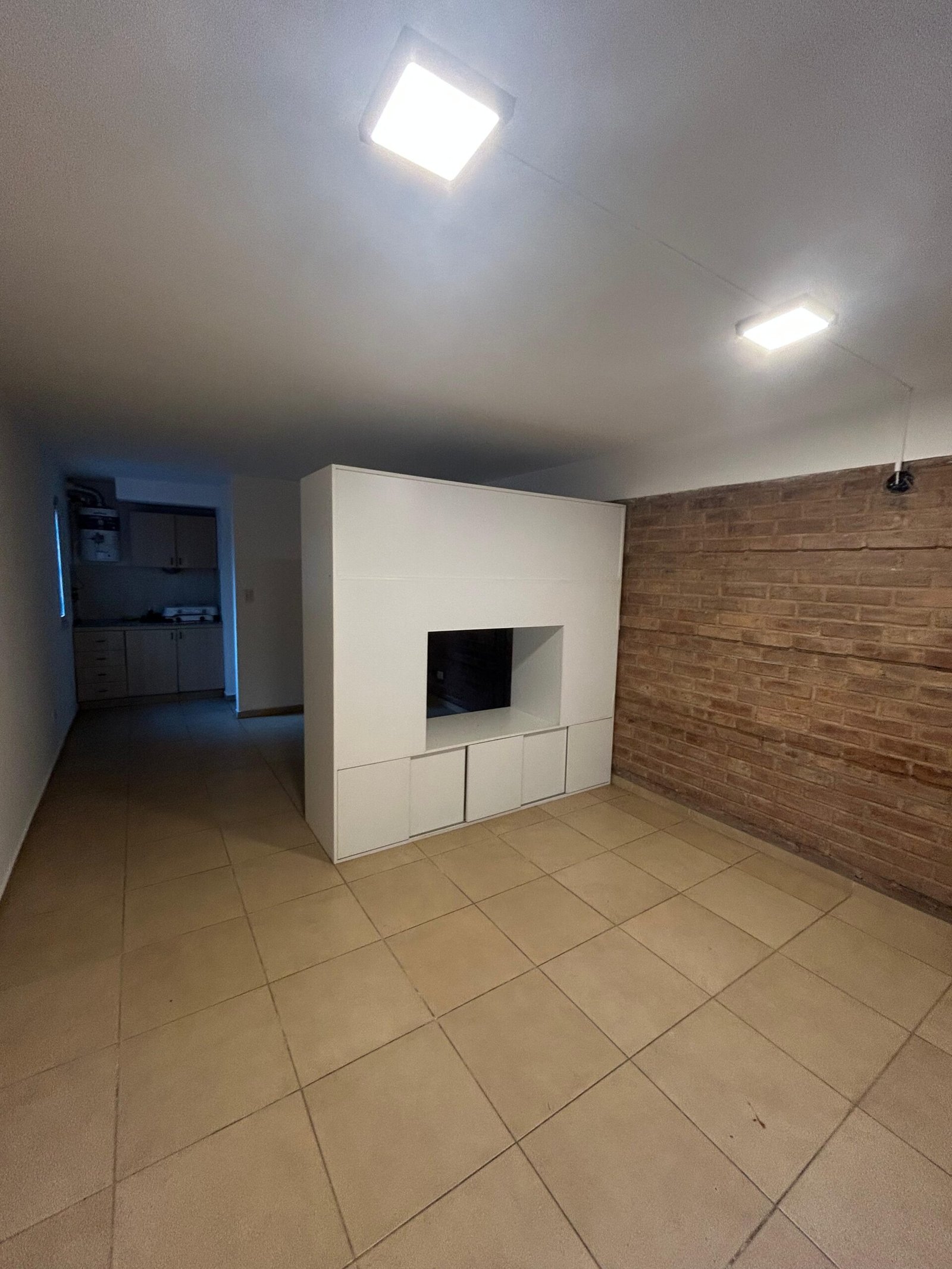 Zeballos Alquila Monoambiente, PLENO CENTRO, Calle Alberdi, casi alameda. $350.000 - Image 2