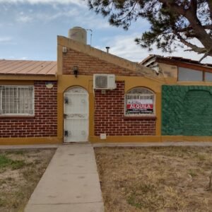 Zeballos alquila casa en Barrio Amuppol II, San Roque, Maipú, Mendoza. $480.000