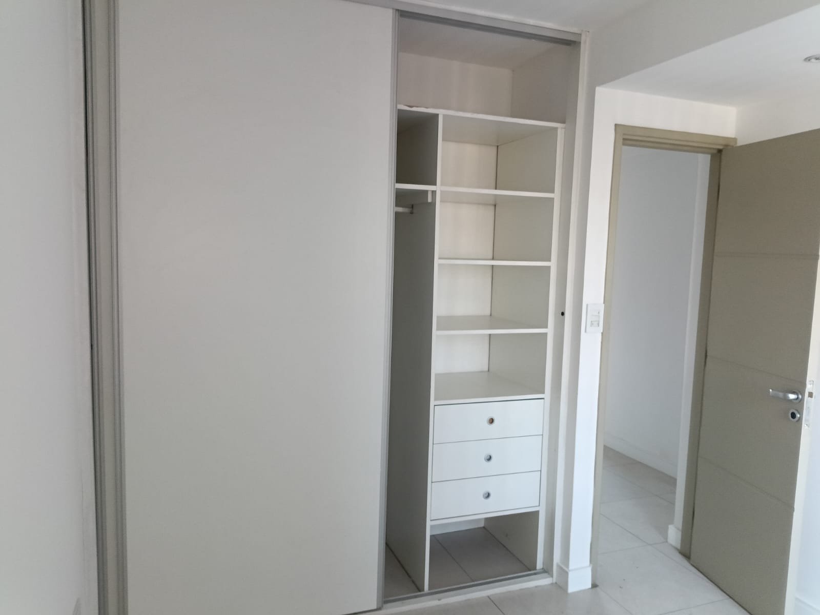 🏢 DEPARTAMENTO EN ALQUILER EN GODOY CRUZ $750.000 + $120.000 expensas - Imagen 9